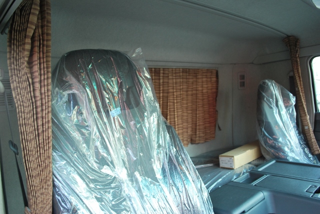 H27　三菱　スーパーグレート　ダンプ　5300×2300　セミロングボデー　新古車！