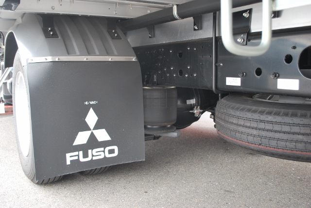 【112】三菱ふそうファイター　アルミウイング　 未使用車　リアエアサス