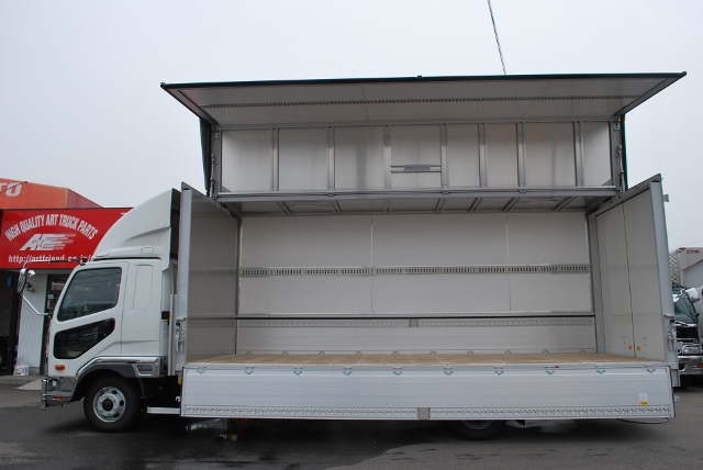 【112】三菱ふそうファイター　アルミウイング　 未使用車　リアエアサス