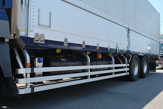 【255】三菱スーパーグレート　中低床　アルミウイング　ハイルーフ　リヤエアサス