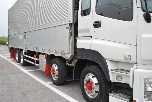 【104】H24　ギガ　4軸低床　アルミウイング　