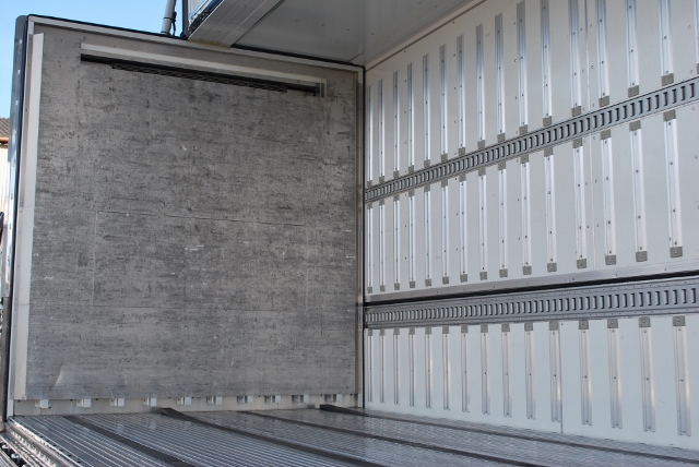 H23 UDトラックス　クオン　冷凍ウイング