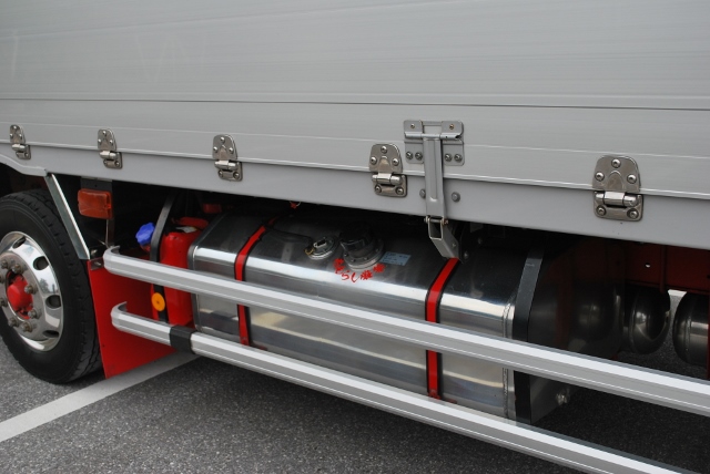 【104】H24　ギガ　4軸低床　アルミウイング　