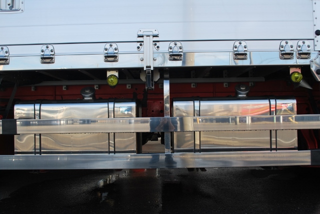 H23 UDトラックス　クオン　冷凍ウイング