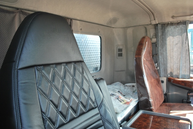 H18 三菱ふそう　ファイター　平ボディ