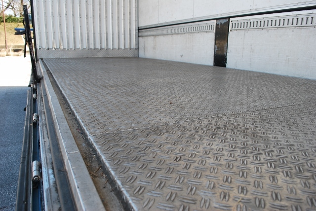 Ｈ２３　日野　レンジャープロ　冷凍ウィング　セミワイド　リアリーフ