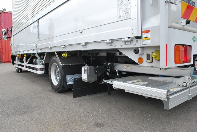 【256】日野レンジャー　ワイド　冷凍ウイング　格納ゲート付　リヤエアサス