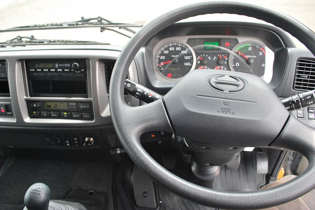 【256】日野レンジャー　ワイド　冷凍ウイング　格納ゲート付　リヤエアサス