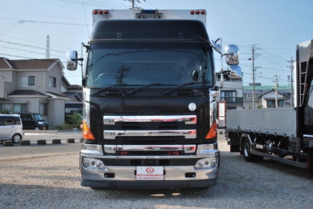 H20　グランドプロフィア　４軸アルミウイング