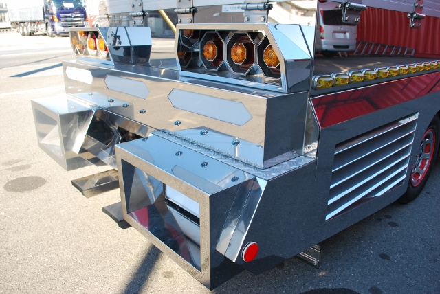 Ｈ２　いすゞ　エルフ　Ｗキャブ　平ボデー　８ナンバー　カスタム多数