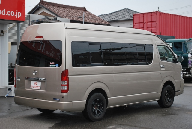 H26 ハイエース キャンピングカー