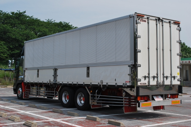 【100】H19 グランドプロフィア　中低床　アルミウイング