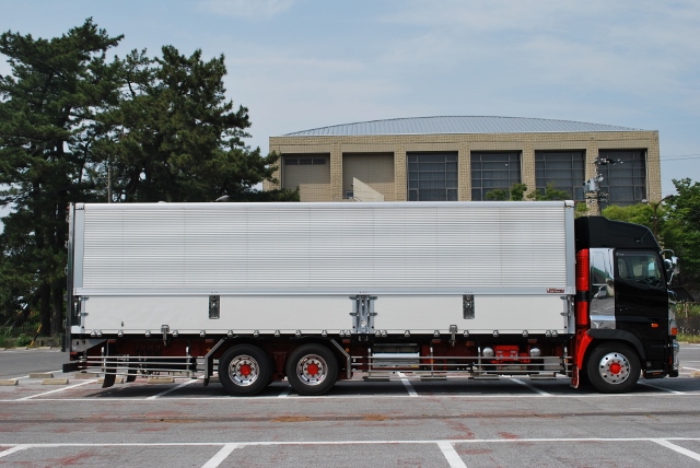 【100】H19 グランドプロフィア　中低床　アルミウイング