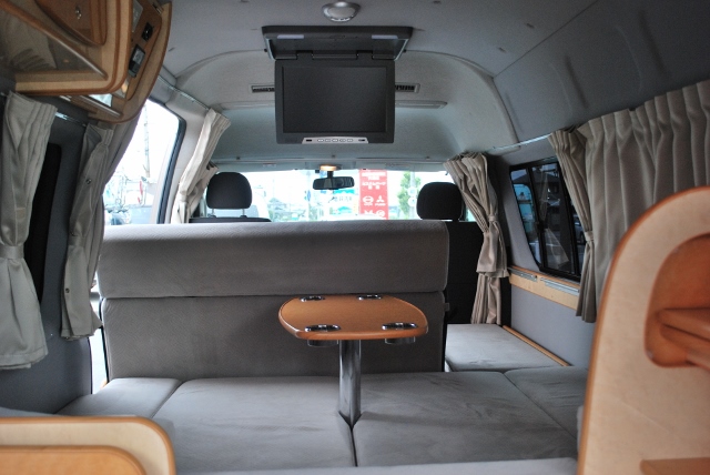 H26 ハイエース キャンピングカー