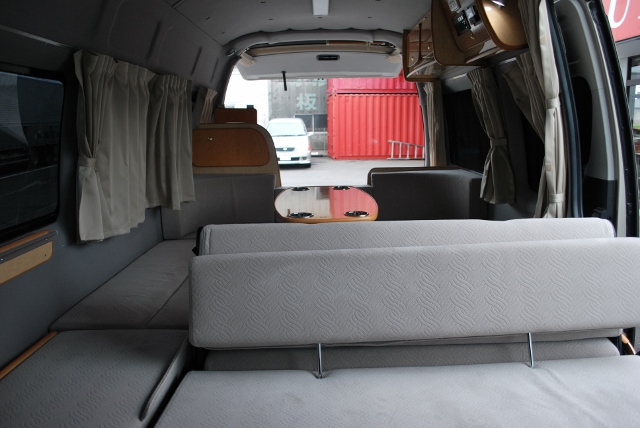 H26 ハイエース キャンピングカー