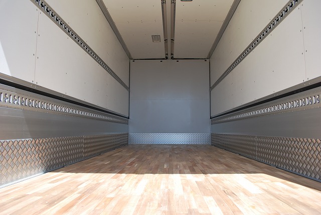 【231】三菱ふそうファイター　セミワイド　増トン　アルミウイング　リヤエアサス