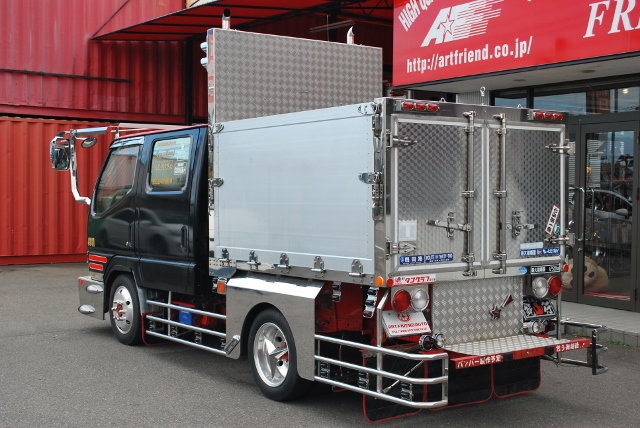 【261】三菱キャンター　Wキャブ　平ボデー　カスタム多数