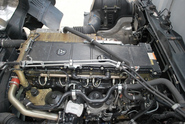 H23 三菱ふそう　スーパーグレート　中低床アルミウイング