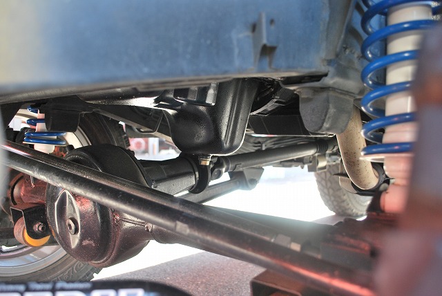 スズキ ジムニー 4WD AT車 カスタム多数 2年車検付!登録費用込み!