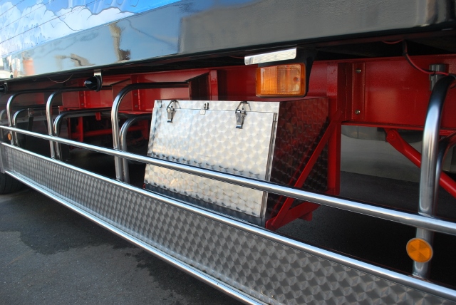 【58】スクラップ　トレーラー荷台セット販売