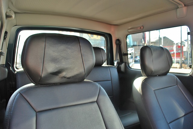 スズキ ジムニー 4WD AT車 カスタム多数 2年車検付!登録費用込み!