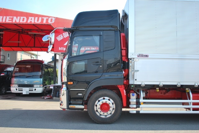 【26】H27　UDトラックス　クオン　中低床アルミウイング　ハイルーフ