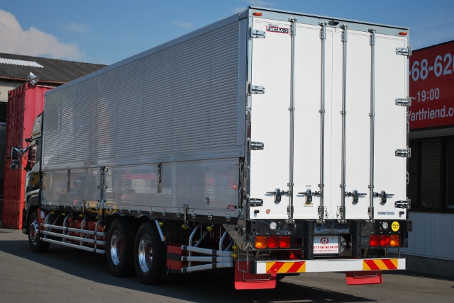 【26】H27　UDトラックス　クオン　中低床アルミウイング　ハイルーフ