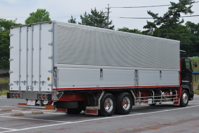 【118】H16 グランドプロフィア　ハイルーフ　３軸中低床　アルミウイング