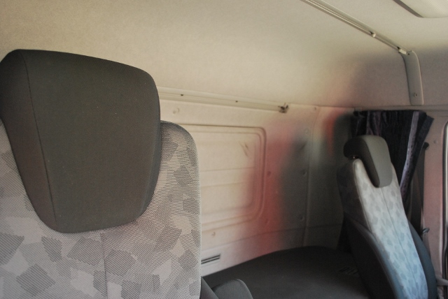 Ｈ23　ＵＤトラックス　クオン　低床　冷凍ウイング