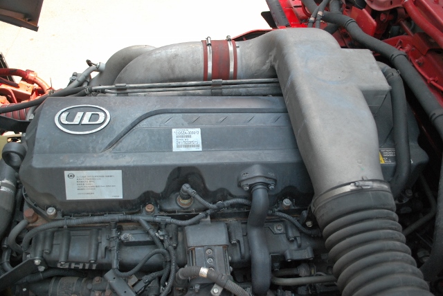 Ｈ23　ＵＤトラックス　クオン　低床　冷凍ウイング