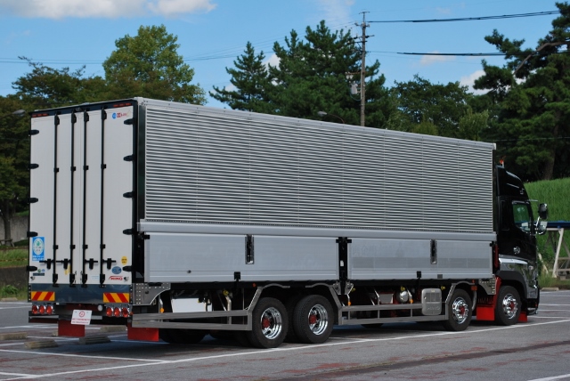 【150】日野プロフィア　低床　アルミウイング　カスタム多数