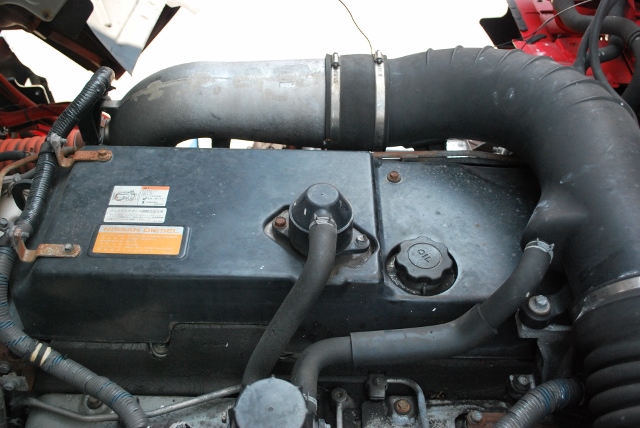 H21　ＵＤトラックス　クオン　冷凍ウイング　リアエアサス