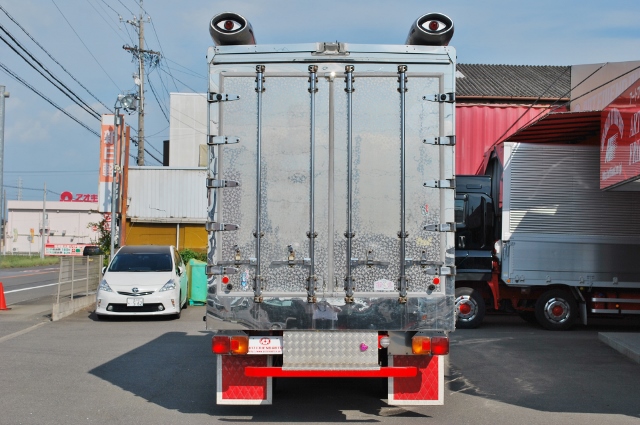 【252】いすゞフォワード　アルミウイング　造りボデー　カスタム多数