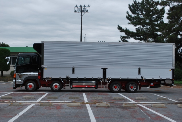 Ｈ２２　日野　グランドプロフィア　4軸低床　冷凍ウィング　リアエアサス