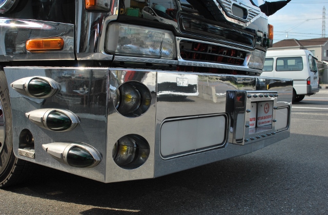 【252】いすゞフォワード　アルミウイング　造りボデー　カスタム多数