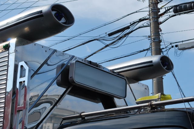 【252】いすゞフォワード　アルミウイング　造りボデー　カスタム多数