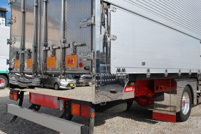 Ｈ２５　いすゞ　フォアワード　冷凍ウィング　カスタム多数