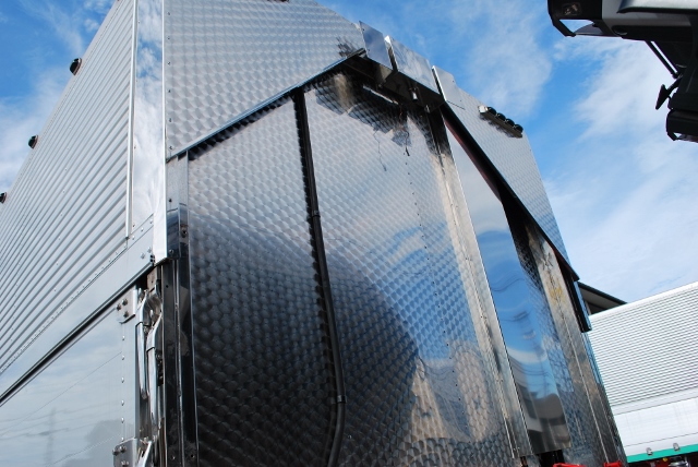 Ｈ２５　いすゞ　フォアワード　冷凍ウィング　カスタム多数