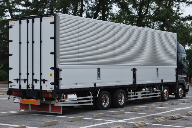 【63】H18　日野　グランドプロフィア　アルミウイング　ハイルーフ　リアエアサス