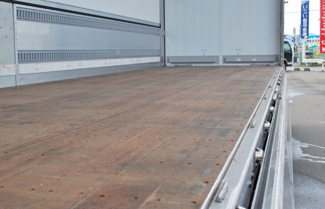 【270】三菱ふそうスーパーグレート　中低床　アルミウイング　ハイルーフ　総輪エアサス