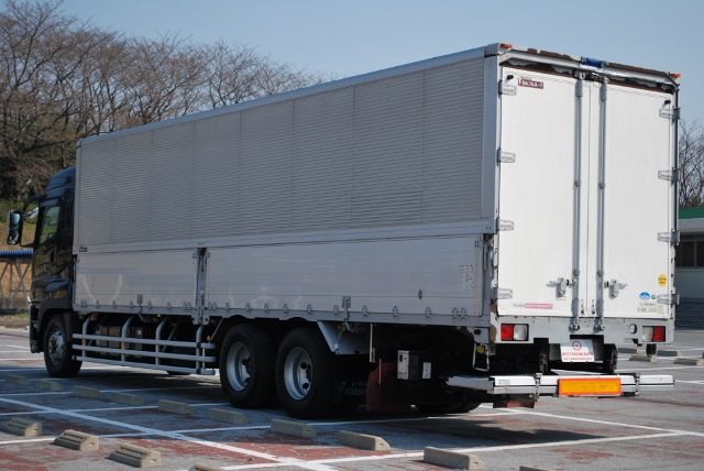 【84】H22　三菱ふそう　スーパーグレート　アルミウイング　ハイルーフ　リアエアサス　格納ゲート付