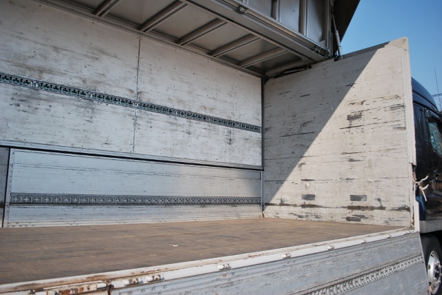 【84】H22　三菱ふそう　スーパーグレート　アルミウイング　ハイルーフ　リアエアサス　格納ゲート付