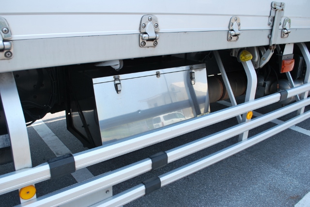 【94】三菱ふそうスーパーグレート　高床　アルミウイング　リアエアサス