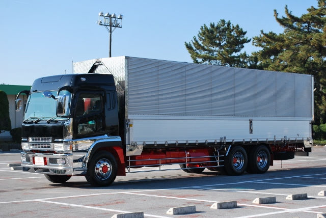 Ｈ１９　スーパーグレート　アルミウィング　ハイルーフ　中低床　リアエアサス