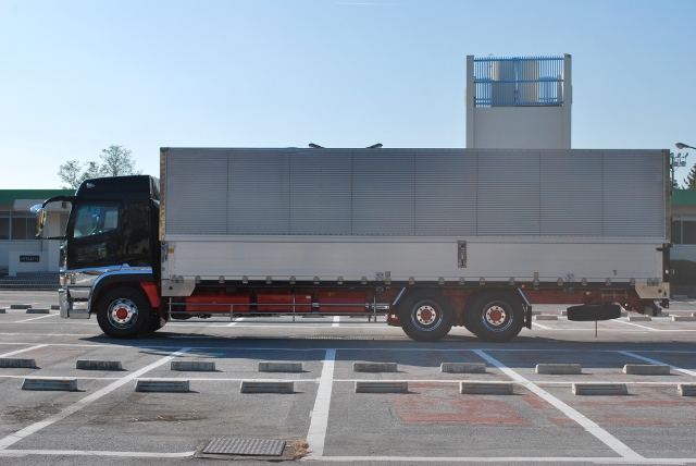 Ｈ１９　スーパーグレート　アルミウィング　ハイルーフ　中低床　リアエアサス