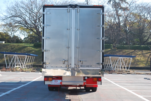 Ｈ１９　スーパーグレート　アルミウィング　ハイルーフ　中低床　リアエアサス