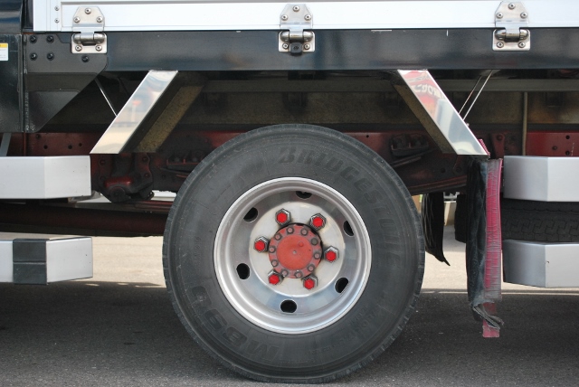 H16 ニッサンディーゼル　コンドル　アルミウイング