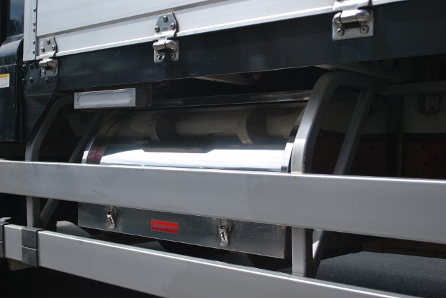 H16 ニッサンディーゼル　コンドル　アルミウイング