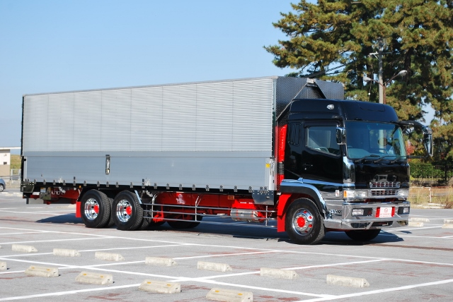 Ｈ１９　スーパーグレート　アルミウィング　ハイルーフ　中低床　リアエアサス