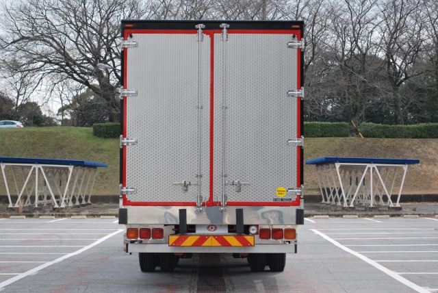 Ｈ19　日野グランドプロフィア　中低床　アルミウィング　リアエアサス